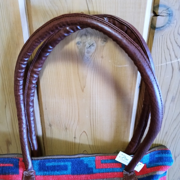 NWT Red Hills Tribal Tote - Picture 4 of 7